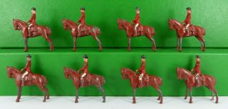 A Group Of 8 Unknown Make Vintage Lead Approx 35mm Scale Mounted Guards