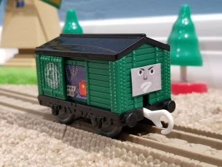 Tomy Trackmaster Thomas & Friends Custom Troublesome Box Car Green