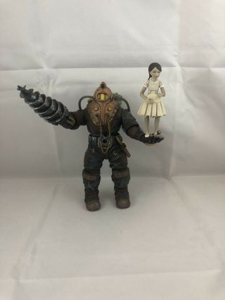 NECA BioShock 2 Subject Delta Big Daddy Action Figure With Little Sister 2