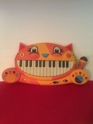 B.  Toys 204 - 06 - 0411 Meowsic Musical Keyboard Microphone Piano Playing Toy