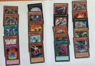 Yugioh Cards Over 400 cards,  w/ 2 Tins 3