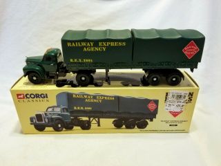 Corgi Classics 52801 Mack B Semi Railway Express Agency Limited Edition