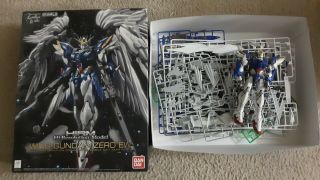Bandai Gundam 1/100 Hi - Resolution Wing Gundam Zero Custom (ew) Model Kit
