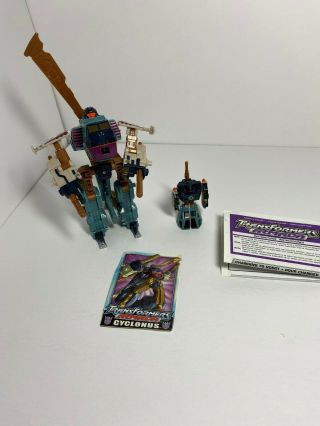 Transformers Armada Cyclonus W/ Crumplezone 100 Complete