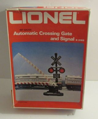 Lionel - Automatic Crossing Gate & Signal - Red Stripe - 6 - 2162 - O & O27 W Box