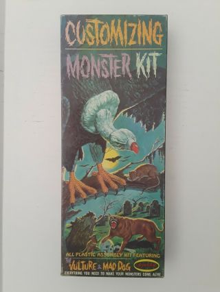 Vintage - Customizing Monster Model Kit - Aurora 1964 Vulture Mad Dog 464 - 98