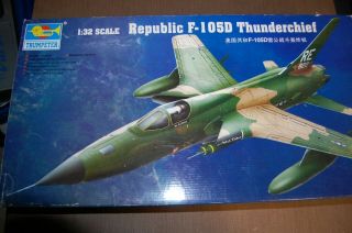 1/32 Trumpeter Republic F - 105d Thunderchief Vietnam Strike Jet,  Extra See Detail