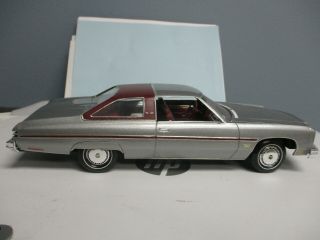 Chevrolet Chevy Impala ?????? 1/24scale Classic Model Car Diarama