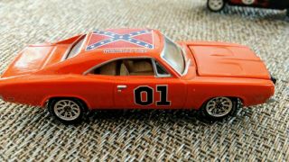 Johnny Lightning Dukes Of Hazzard 69 Charger General Lee R4 The Beginning 2