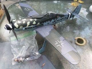 21st.  Cent.  - Ultimate Soldier 1:18 Scale,  Focke Wulf 190d - 9 Wwii Fighter W Extra