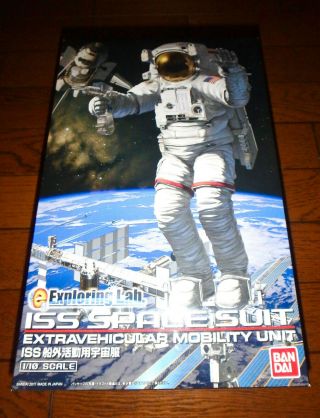 1/10 Nasa Iss Space Suit Extravehicular Mobility Unit W/ Led Lights By Bandai