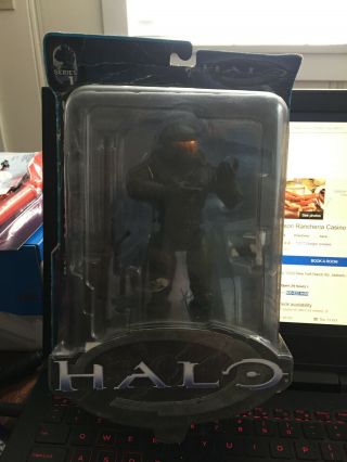 Halo Series 1 - Master Chief Action Figure