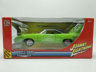 Johnny Lightning Muscle Cars 1970 Plymouth Superbird 1/24 Scale Green
