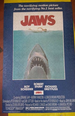 Vintage 1975 Universal Pictures Jaws Movie Poster Size 500 Piece Puzzle Complete