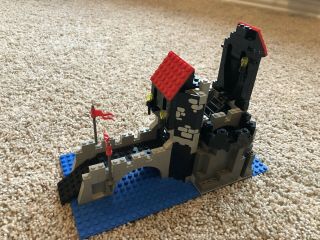 Lego - Castle / Wolfpack - 6075 Wolfpack Tower - 100 Complete