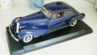 Ricko 1934 Cadillac V16 Aerodynamic Coupe Blue 1/18 Toy Model Car