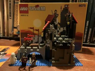 Lego Castle Wolfpack Tower (6075) 100 COMPLETE AND INSTRUCTIONS 2