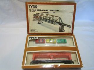 Vintage Ho Gauge Toy Train Set Un - Built Bridge Plus Car Hauler W/cars