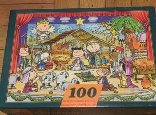 Springbok Peanuts " Merry Christmas Everyone " 100 Piece Jigsaw Puzzle (complete)