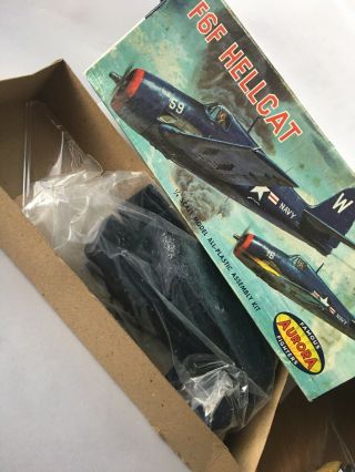 Vintage 1960 Aurora Famous Fighters Series: F6f Hellcat Model No.  40 - 79 1/4”