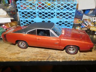 Ertl American Muscle 1:18 1968 Dodge Charger R/t Limited Edition Copper