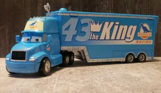 Dinoco 43 " The King " Disney Pixar Blue Tractor Trailer With Hat