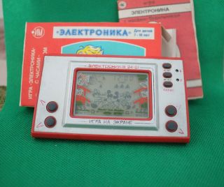 Elektronika Im - 02 Game/watch Mickey Mouse Red,  198x Vintage Soviet Nintendo