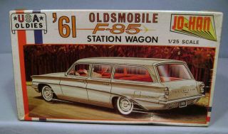 Rare 1961 Oldsmobile F - 85 Station Wagon Johan Model Kit - Still Factory
