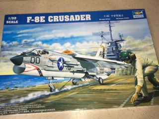 1/32 Scale Trumpeter F - 8e Crusader Plastic Model Kit