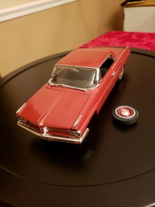 Red 1962 Pontiac Catalina Sd421 By Ertl 1:18 Scale (mechanic 