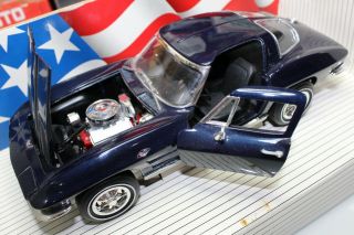 Ertl 1:18 Scale American Muscle 1963 Corvette Sting Ray (daytona Blue)