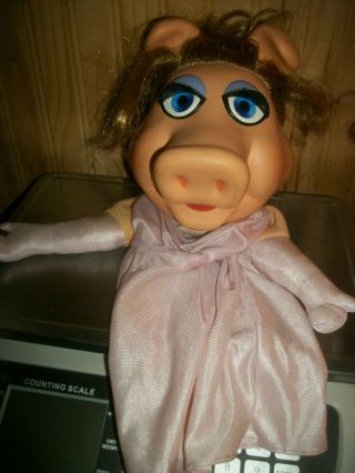 Vintage Fisher Price Miss Piggy 17 " Hand Puppet Muppets Jim Henson 1970 