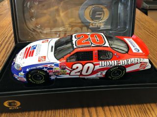 Tony Stewart 20 Home Depot Independence Day 1/24 Action Elite 2003 Diecast
