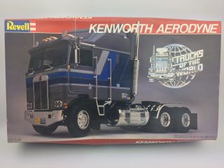Vintage 1982 Revell Kenworth Aerodyne Rig Cab 1/25 Model Kit