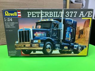Revell 1/24 Scale Peterbilt 377 A/e - Truck Model Kit Inside