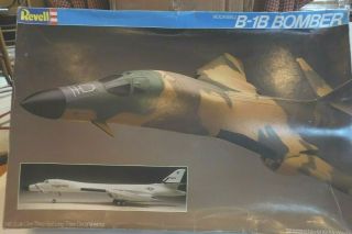 1983 Revell Rockwell B - 1b Bomber Model Airplane Kit (4725) 1/48 Scale