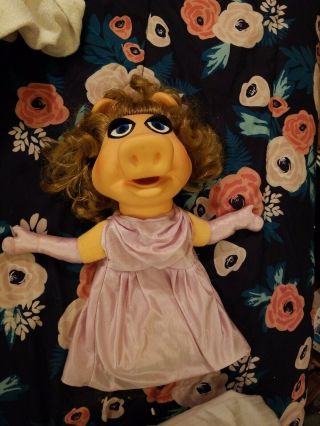 Vintage Fisher Price Miss Piggy 17 " Hand Puppet Muppets Jim Henson Mexico 1977