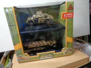 The Ultimate Soldier 21st Century,  Iron Horses 1:32 Ausf D Hanomag &sdkfz 222 Gg