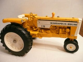 Ertl Diecast Minneapolis - Moline G750 Toy Tractor