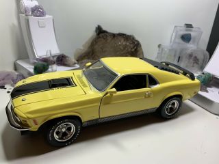 Ertl American Muscle 1970 Ford Mustang Mach 1 Yellow 1/18 Diecast Limited