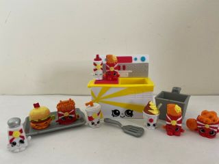 Shopkins Food Fair Fast Food Playset - 100 Complete W/ 8 Exclusive Figures