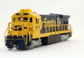 Bachmann 31105 - B23 - 7 Diesel Locomotive Ho 1:87 Dc Lights Santa Fe Sf6410