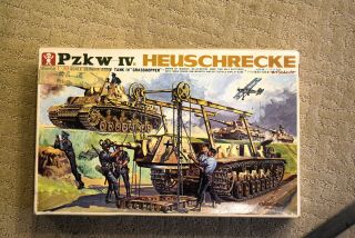 Bandai Vintage 1/30 German Ww2 Heuschrecke Panzer Iv Tank Kit Last One
