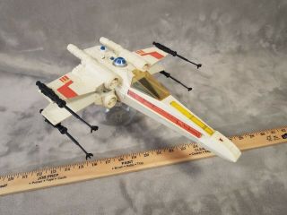Star Wars X - Wing Fighter Kenner Toys General Mills 1978 Battery 3