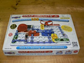 Snap Circuits Jr.  Sc - 100 Electronics Exploration Kit