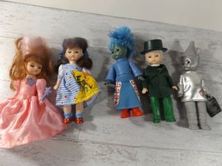 Madame Alexander Dolls Wizard Of Oz X5.  So Cute.  Mcdonalds