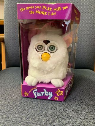 Furby 70 - 800 Tiger Snowball Electronic Toy - White