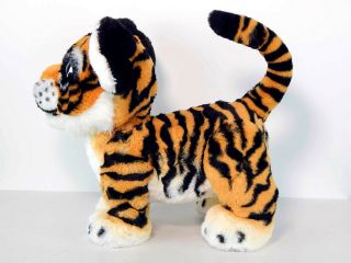 FurReal Roarin Tyler the Playful Tiger Interactive Sound and Motion Great 3