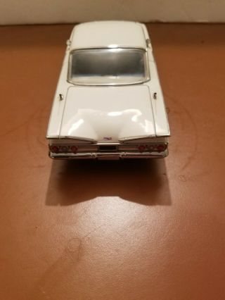 Franklin 1960 Chevrolet Impala Convertible 1:24 Diecast - Car Only 2