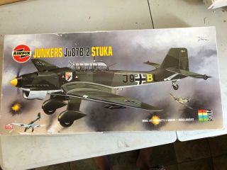 1/24 Junkers Ju87b - 2 Stuka